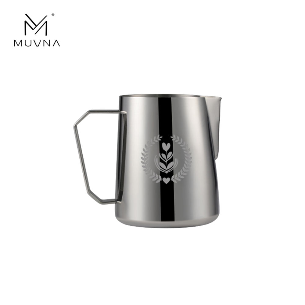 Muvna milk pitcher, natural silver
